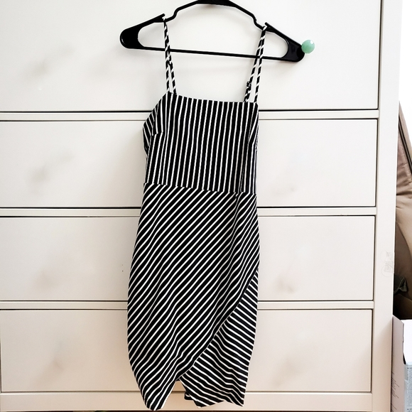 Lulu's black white striped bodycon dress XS - Picture 2 of 5